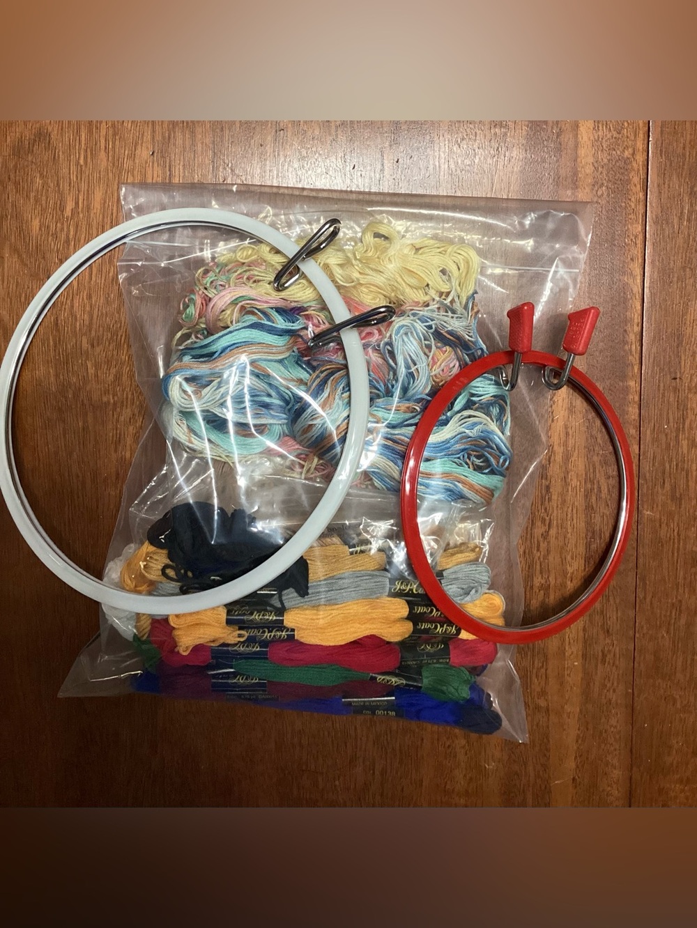 Cross-Stitch Embroidery Hoop Set with Multicolor Floss